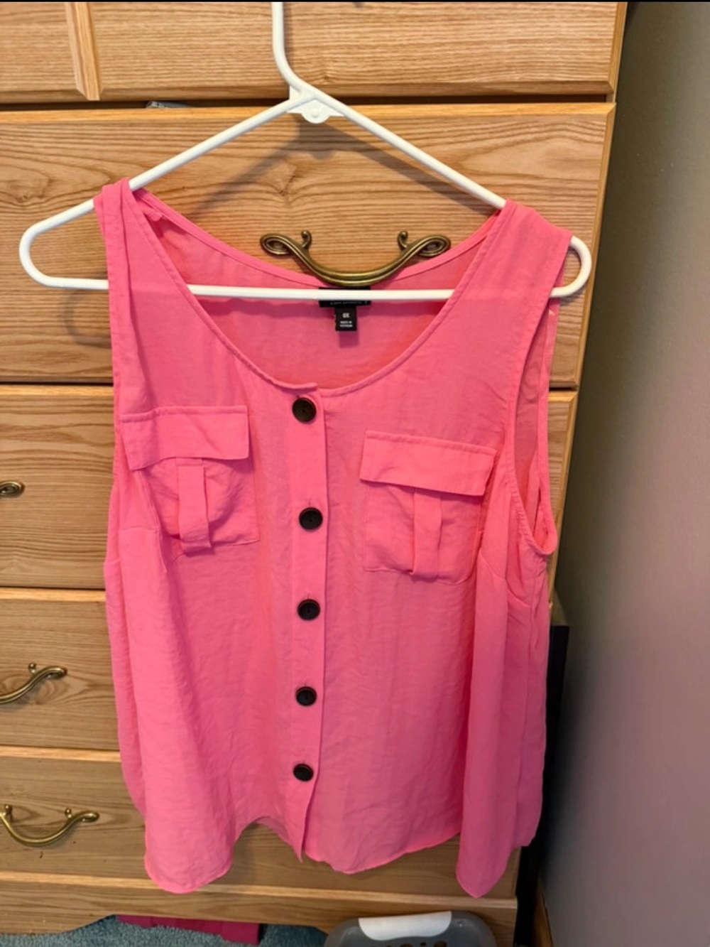 a.n.a Pink Button-Front Sleeveless Tank with Chest Pockets